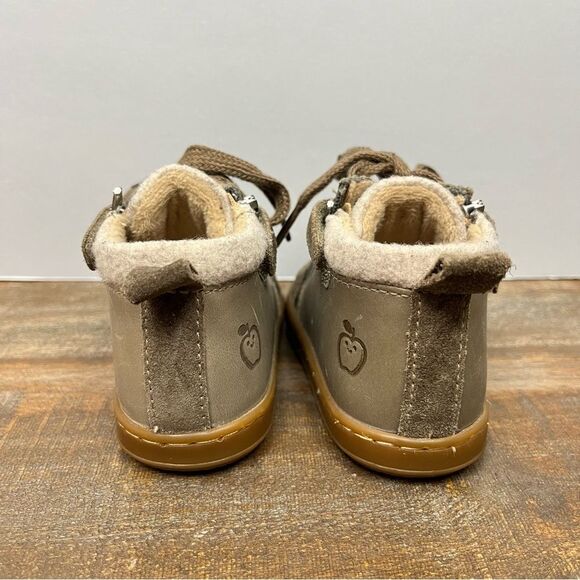 Shoo Pom Green/Brown Kids Sneakers with Laces & Fuzzy Lining- Size 21 - Picture 3 of 6